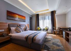 Raha Hotel & Suites 5