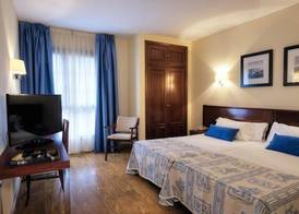 Palacio Arias & Hotel y Apartamentos Arias 3