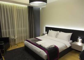 The Leos Residence 5