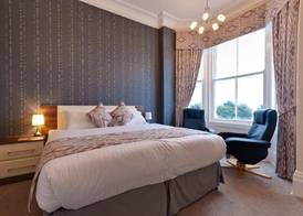 Lauriston & Lawton Court Hotel 4
