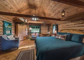 The Davies Family Inn 5