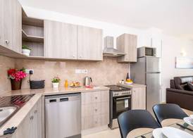 Sea Bliss 1 Bedroom Apartments by Getawaysmalta 4