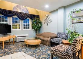 Microtel Inn & Suites by Wyndham Riverside 4