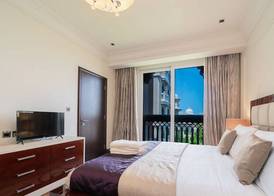 Spacious One Bedroom with Beach Access 5