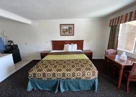Americas Best Value Inn Hanford 5