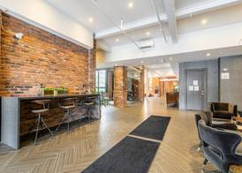 GLOBALSTAY. Dundurn LOFTS. Free parking 4