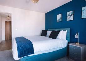 City Centre Appt-sleeps 5-free Parking & Free Wifi 2