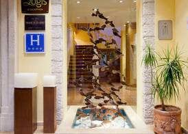 Hotel MR Les Rotes 2