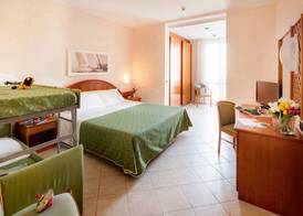 Hotel Gabriella 4
