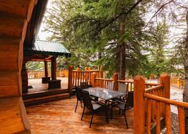 Overlander Mountain Lodge 4