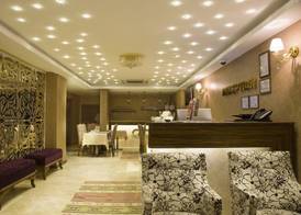 Rain Golden Hotel 3