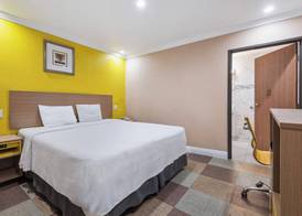 Hotel H-Wood 4