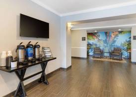 Best Western Visalia Hotel 3