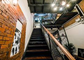 Zeds Hostel Bangkok 4
