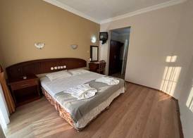 Atlantis Hotel 4