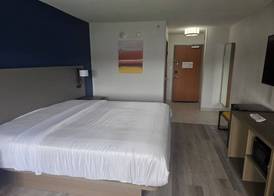 Rodeway Inn 2