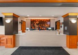 Comfort Inn & Suites Sheboygan I-43 3