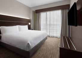 Holiday Inn Express & Suites WOODSIDE LAGUARDIA AIRPORT by IHG 4