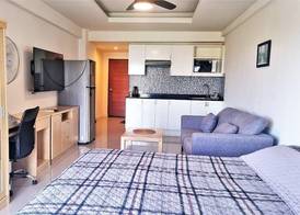 Sea View Studio at Jomtien Beach - Sleeps 2 2
