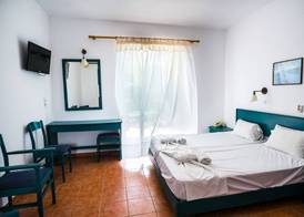Three Stars Beach Hotel 4