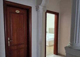KOA Hotel Tiranë 4