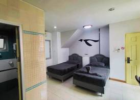 Ocean Room 5