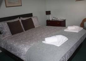 Airdenair Guest House 5
