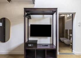 Numa Florence Felice 4