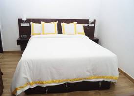 HOTEL COLONIA 5