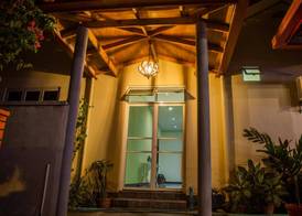 Charming Holiday Lodge 4
