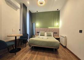 Hostal Main Street Madrid 4