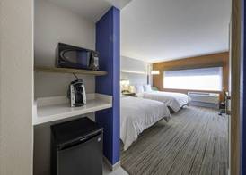 Holiday Inn Express & Suites STAUNTON by IHG 3