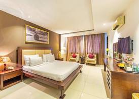 The Noble Swan Central Dong Du Hotel 5