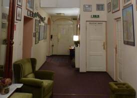 Hotel Pension Waizenegger am Kurfürstendamm 3