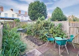 Host & Stay - Saint Peters 2