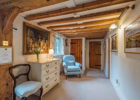 Stream House Luxury B&B 3
