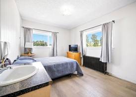 Turf Hotel 5