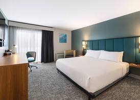 Wingate by Wyndham Geneva at SPIRE Academy 4
