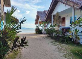 Sand Terrace Beach Bungalows 4