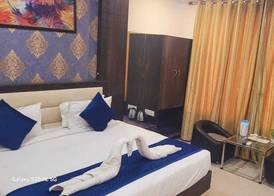 Hotel The Orchid 5