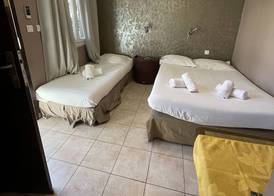 Hotel Les Cigalons 5