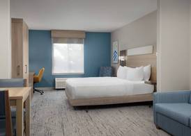 Holiday Inn Express & Suites CHAMBERSBURG by IHG 4