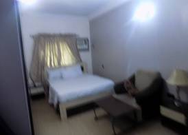 Moongate Hotel and Suites 3
