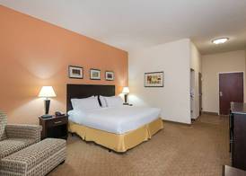Holiday Inn Express & Suites LAFAYETTE EAST by IHG 2