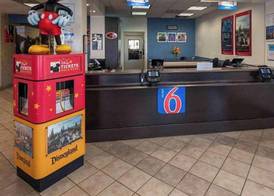 Motel 6-Anaheim, CA - Maingate 2