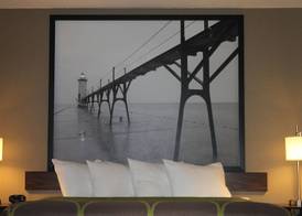 Super 8 by Wyndham Manistee 5
