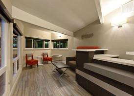 Days Inn by Wyndham Chowchilla Gateway to Yosemite 2