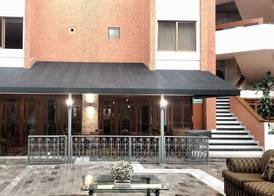 Country Plaza 4