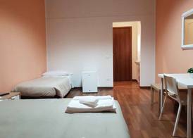 Hotel Piramide 5