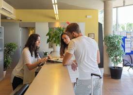 Aparthotel Ciutat de Palol 3